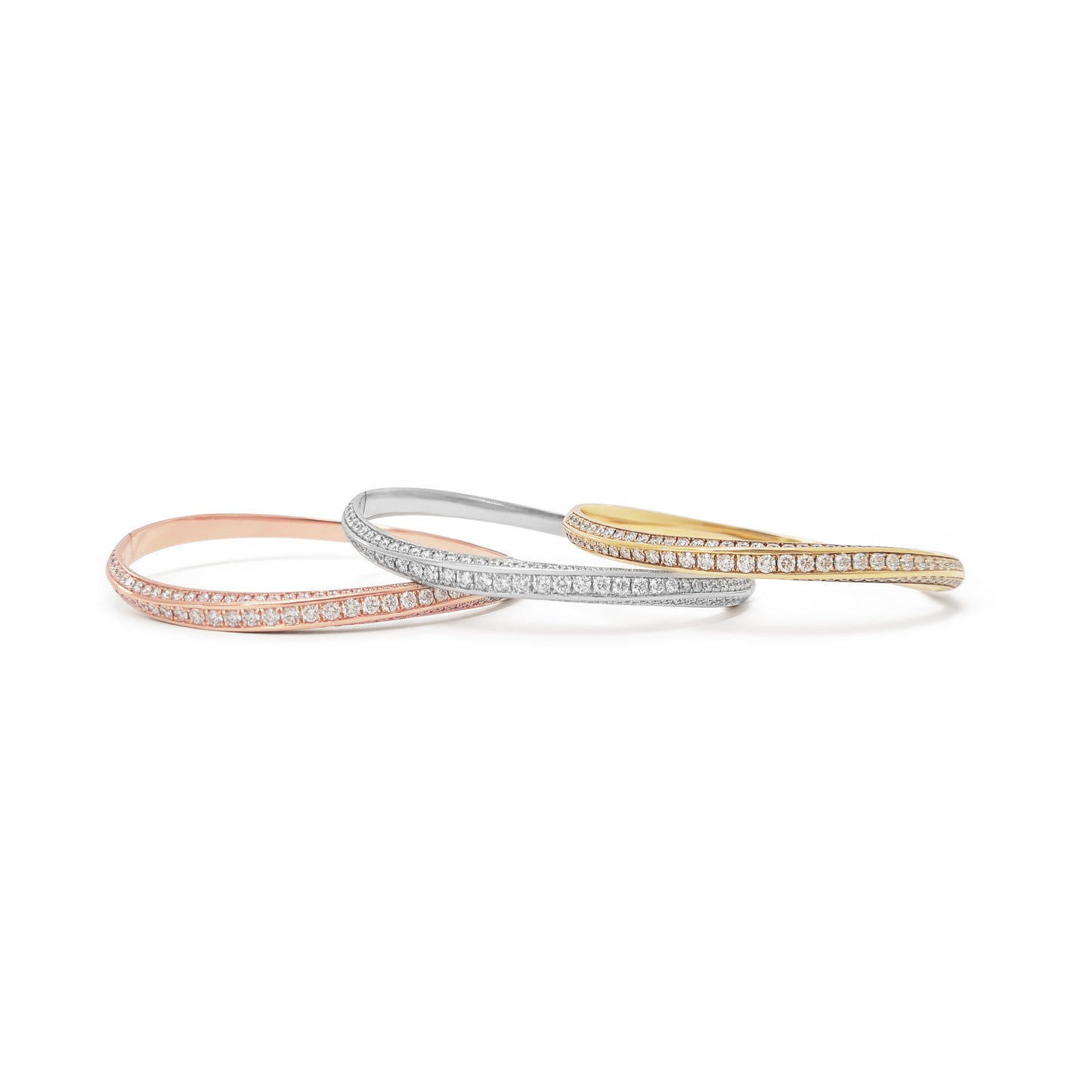 Compelling Love Bangle